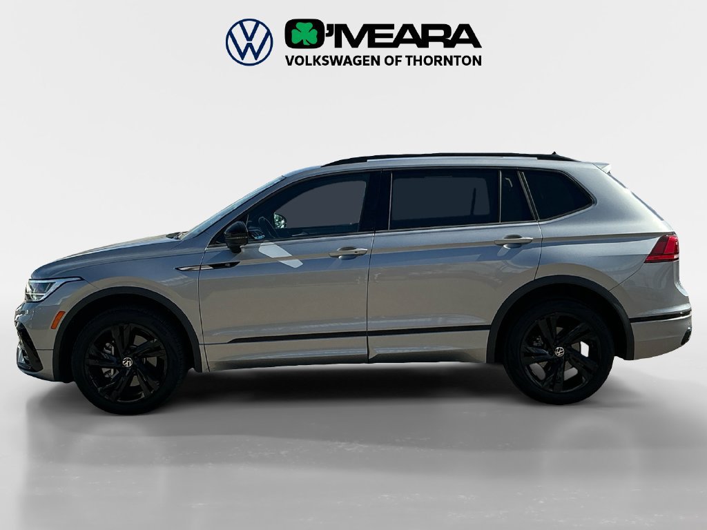Used 2024 Volkswagen Tiguan SE R-Line AWD/4WD image 2