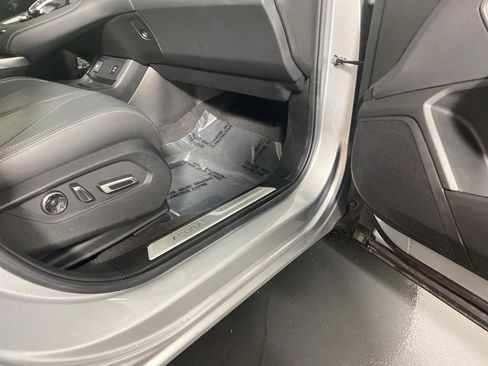 Used 2025 Acura RDX w/ Technology Package image 33