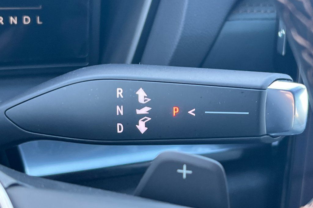 New 2026 GMC Terrain AT4 w/ Technology Package II AWD/4WD image 19