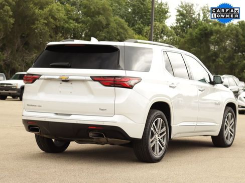 Used 2023 Chevrolet Traverse High Country w/ LPO, Floor Liner Package AWD/4WD image 7