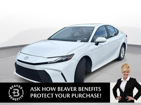 Used 2025 Toyota Camry LE FWD image 1