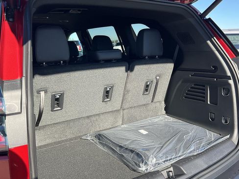 New 2026 GMC Acadia Elevation w/ Elevation Premium Package FWD image 29