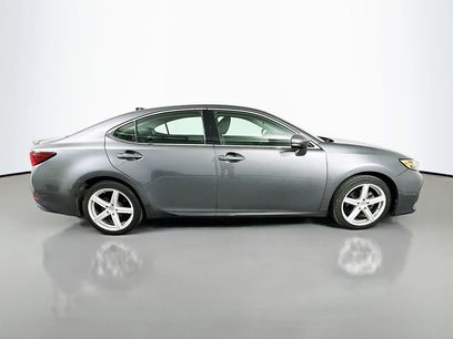 Used 2017 Lexus ES 350 w/ Luxury Package