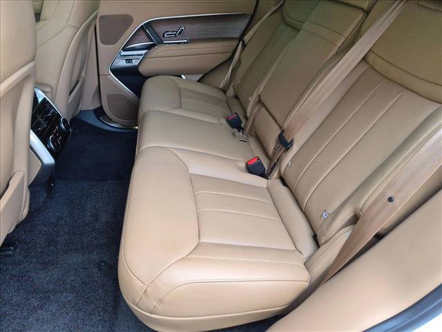 New 2026 Land Rover Range Rover SE AWD/4WD image 15