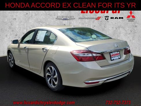 Used 2017 Honda Accord EX image 4