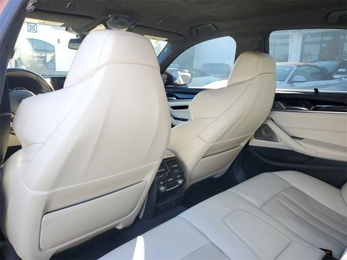 Used 2018 BMW M5 w/ Executive Package image 16