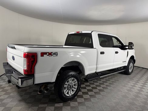 Used 2018 Ford F250 XLT w/ XLT Value Package AWD/4WD image 7