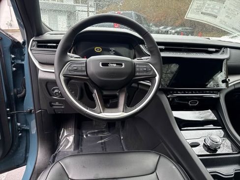 New 2026 Jeep Grand Cherokee Limited image 17