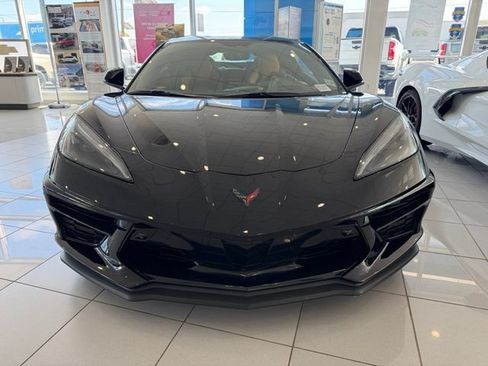 Used 2023 Chevrolet Corvette Stingray Premium Cpe w/ Z51 Performance Package RWD image 3