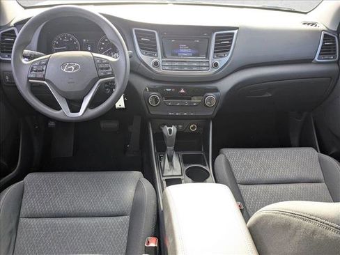 Used 2017 Hyundai Tucson SE image 17