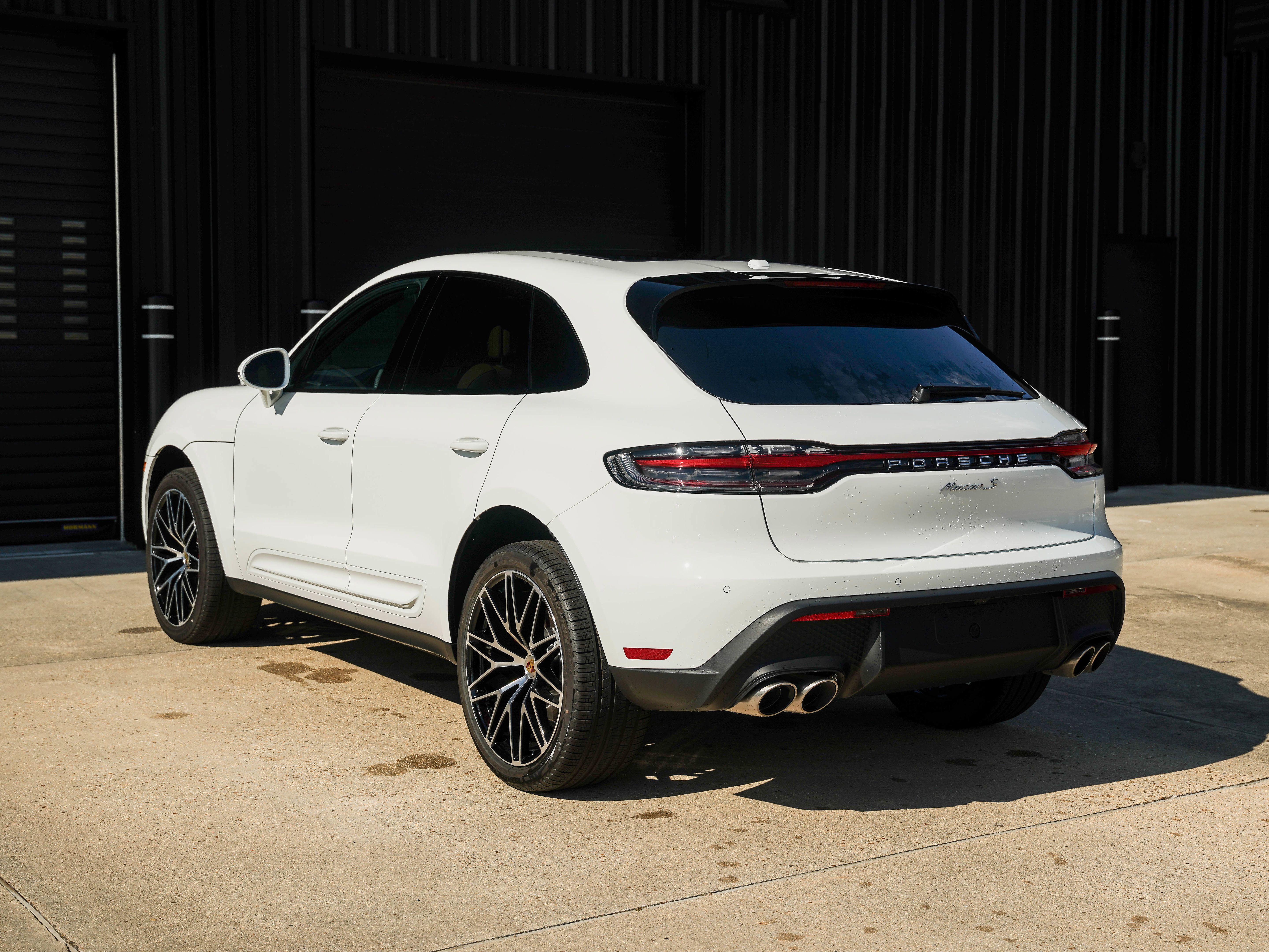 Certified 2026 Porsche Macan S AWD/4WD image 3