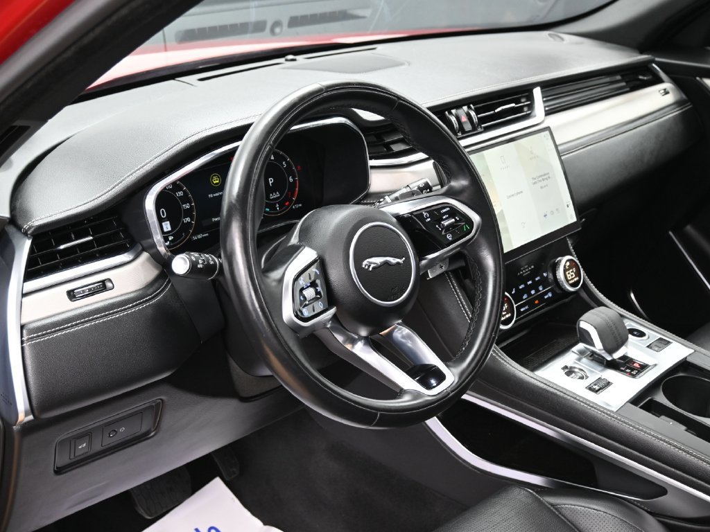 Used 2025 Jaguar F-PACE R-Dynamic S AWD/4WD image 15