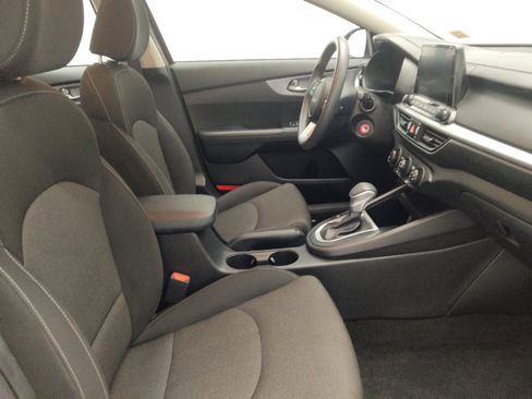 Used 2022 Kia Forte LXS FWD image 21