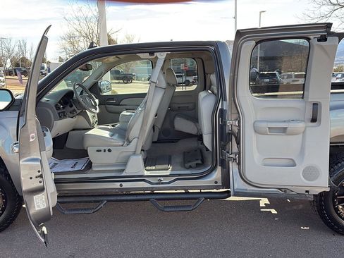 Used 2009 GMC Sierra 1500 SLT w/ SLT Convenience Package image 15