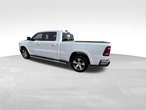Used 2019 RAM 1500 Laramie AWD/4WD image 12