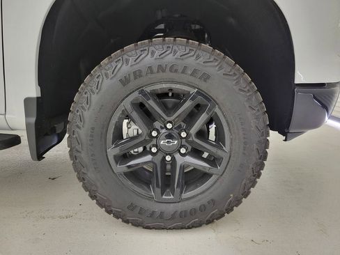 New 2026 Chevrolet Silverado 1500 Custom Trail Boss image 17