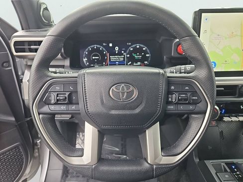 Used 2025 Toyota 4Runner TRD Sport Premium AWD/4WD image 32