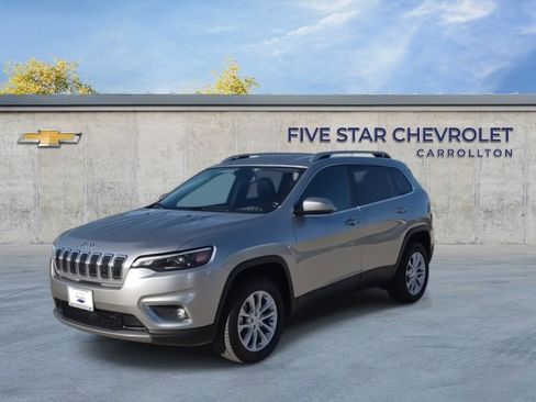 Used 2019 Jeep Cherokee Limited image 4