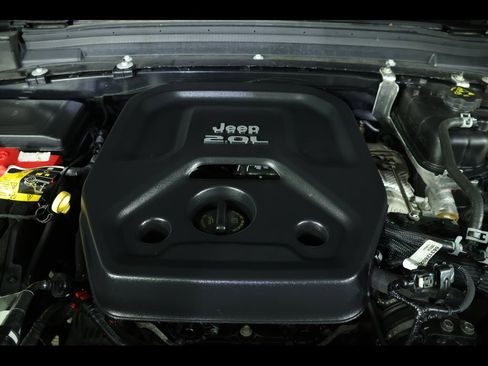 Used 2021 Jeep Wrangler Sport S image 17