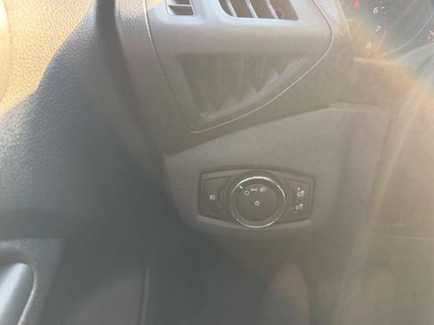 Used 2016 Ford Transit Connect XLT FWD image 18