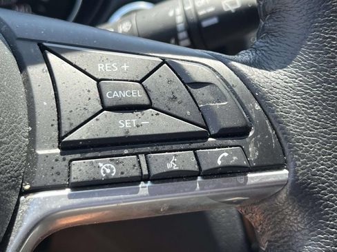Used 2020 Nissan Rogue SV AWD/4WD image 20