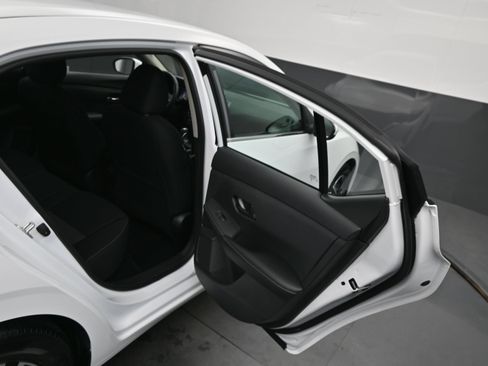 Certified 2025 Nissan Sentra SV w/ All-Weather Package FWD image 10