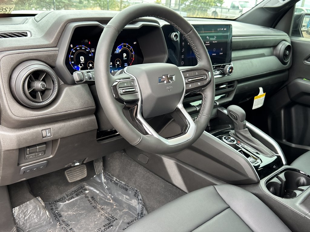 New 2026 Chevrolet Colorado Trail Boss w/ Off-Road Front Bumper Package AWD/4WD image 7