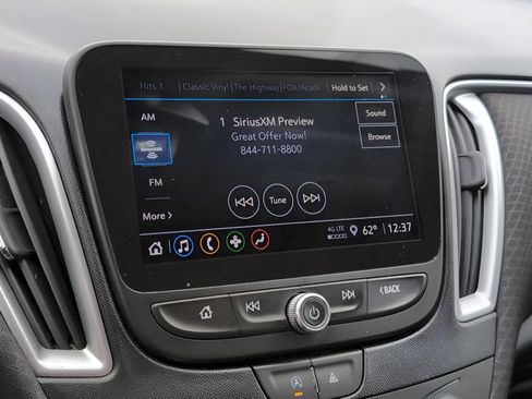 Used 2023 Chevrolet Malibu LT image 17