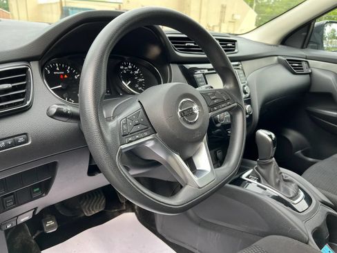 Used 2019 Nissan Rogue Sport S w/ Appearance Package AWD/4WD image 10