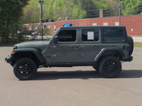Used 2021 Jeep Wrangler Unlimited Sport AWD/4WD image 7