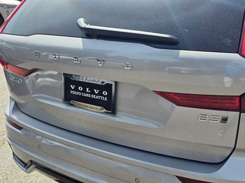 New 2025 Volvo XC60 B5 Core w/ Climate Package image 13