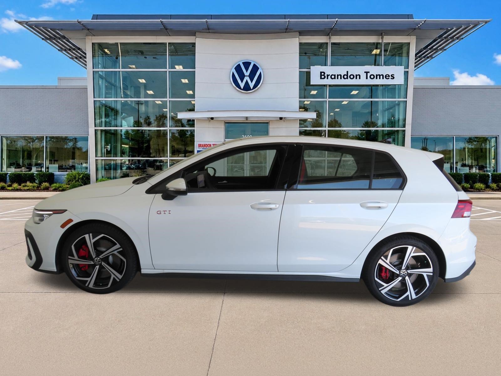 New 2026 Volkswagen GTI SE FWD image 7