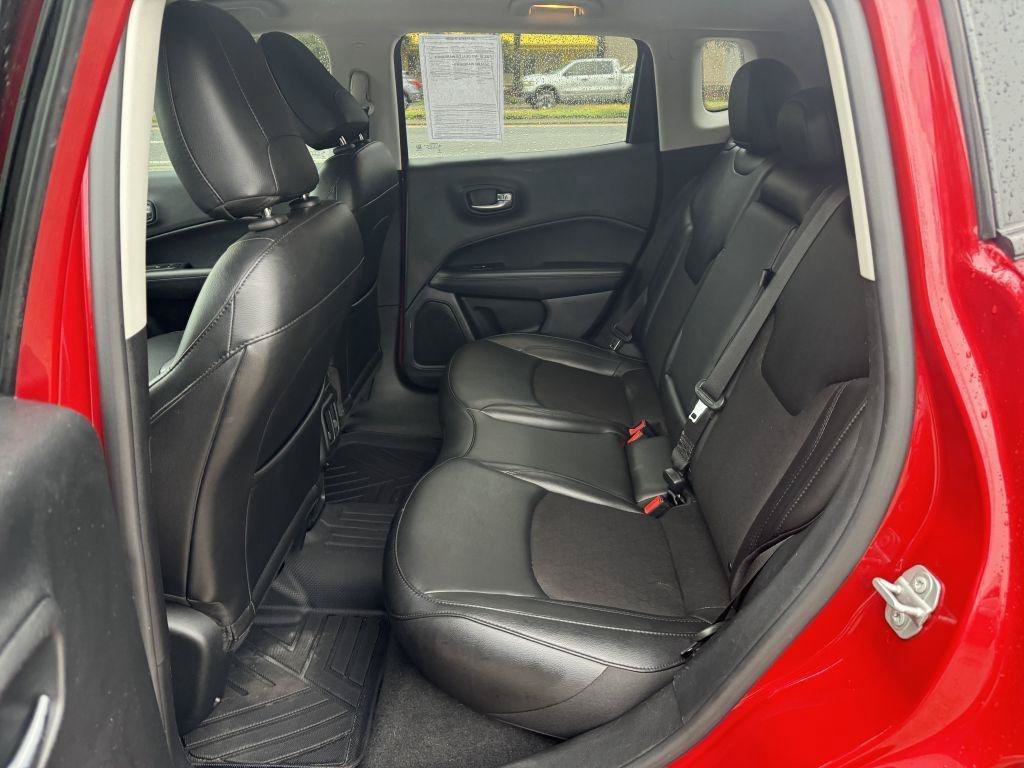 Used 2020 Jeep Compass Latitude FWD image 10