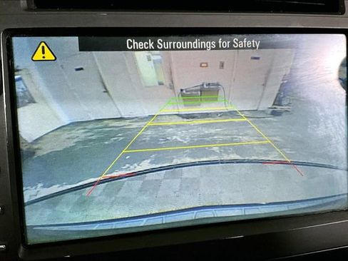 Used 2017 Chevrolet Traverse LT image 19