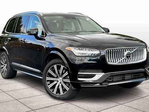 Used 2022 Volvo XC90 T8 Inscription image 2