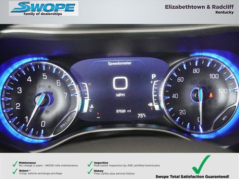 Used 2024 Chrysler Pacifica Touring-L FWD image 21