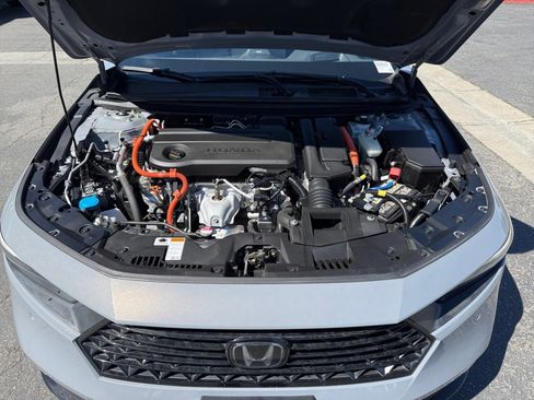 Used 2023 Honda Accord Touring image 18