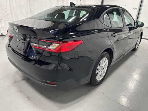 Used 2026 Toyota Camry LE FWD image 7