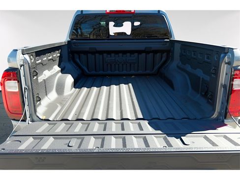 New 2026 GMC Canyon Denali image 27