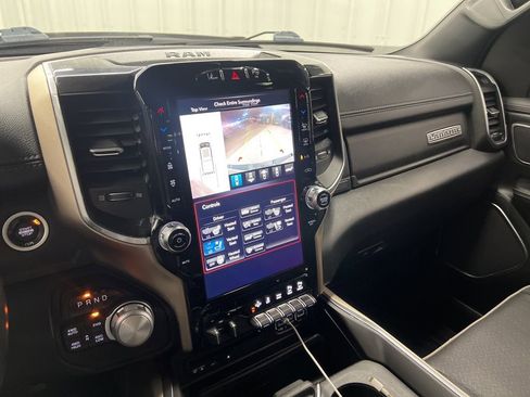 Used 2019 RAM 1500 Laramie image 19