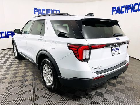 Used 2025 Ford Explorer Active image 7