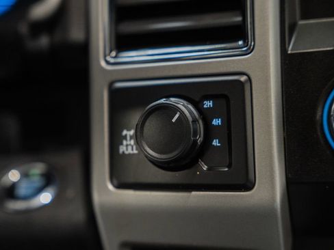 Used 2021 Ford F350 Lariat image 33