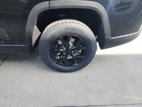 New 2026 Jeep Grand Cherokee L 4WD image 24