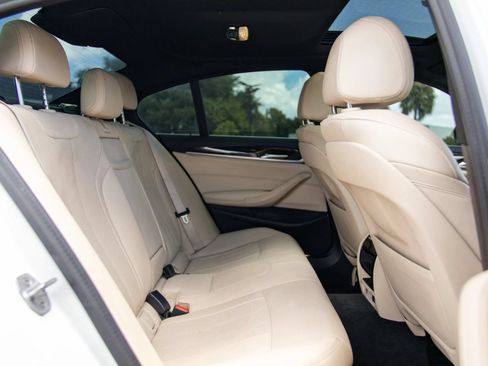 Used 2021 BMW 530i xDrive w/ Convenience Package AWD/4WD image 24