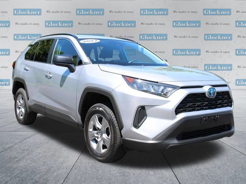 Used 2022 Toyota RAV4 LE AWD/4WD image 3