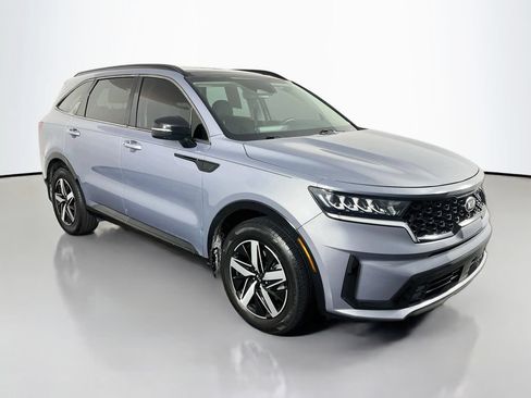 Used 2021 Kia Sorento EX w/ Panoramic Sunroof Package FWD image 4
