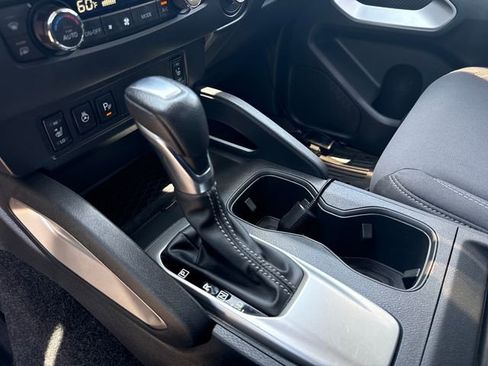 Certified 2023 Nissan Frontier SV w/ SV Convenience Package AWD/4WD image 22