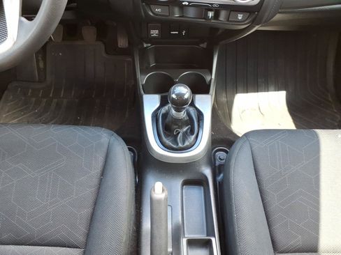 Used 2017 Honda Fit EX image 17