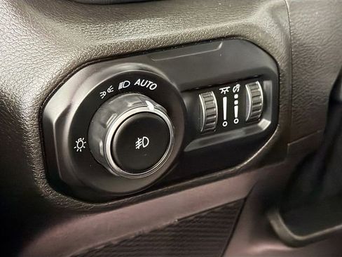 Used 2021 Jeep Wrangler Unlimited Sahara w/ Dual Top Group image 10