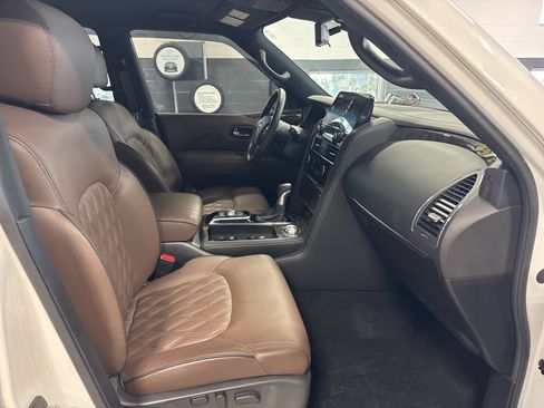 Used 2022 Nissan Armada Platinum w/ Captain's Chairs Package image 16